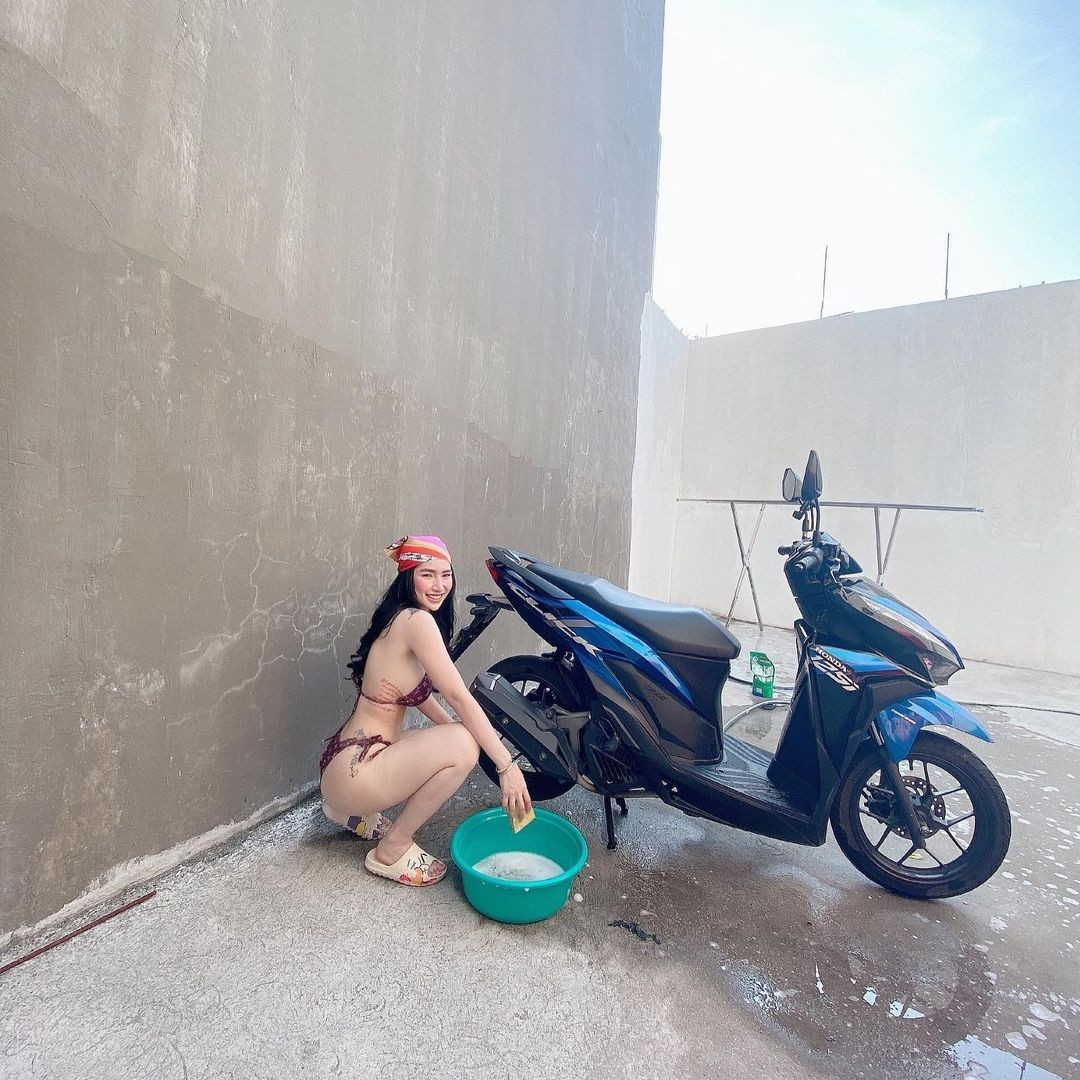 iamlorainelna_20210425_69